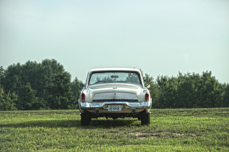  Studebaker Gran Turismo Hawk 1963 года  (фото 10 из 21)